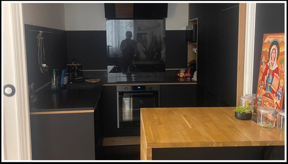 3 pièces 80 m² Art déco rénové, sans frais d'agence