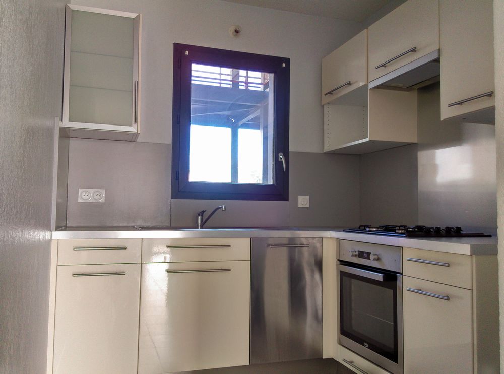 Appartement T3 récent 75m² avec terrasse - Pau Centre