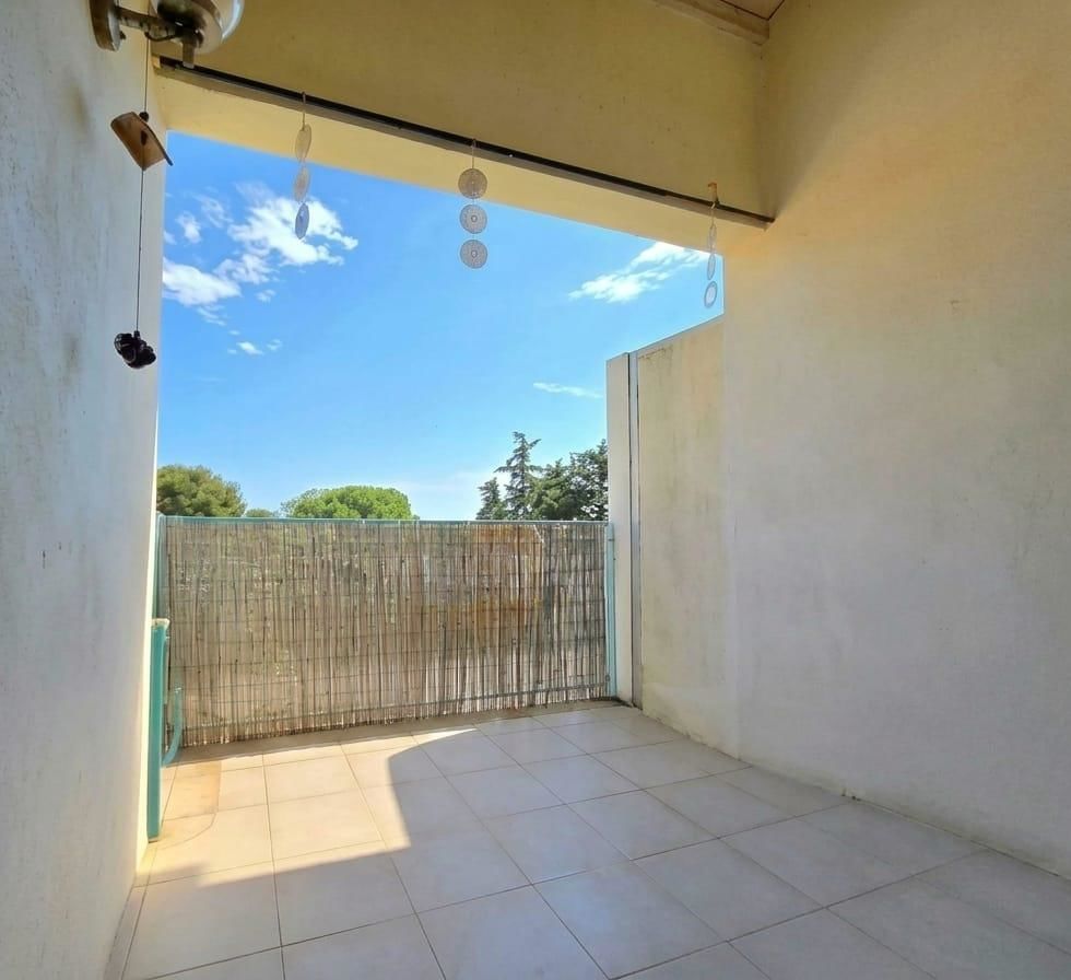 T2 duplex 47m2 avec mezzanine, terrasse, piscine, parking