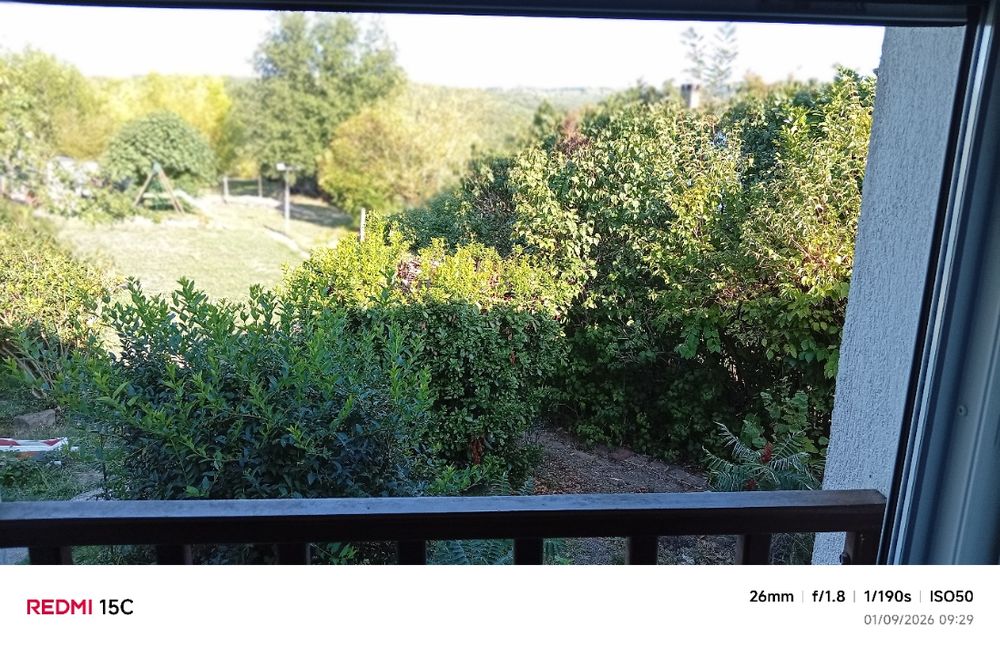 MAISON + JARDIN + CU .. DANS UN HAVRE DE PAIX ET DE VERDURE