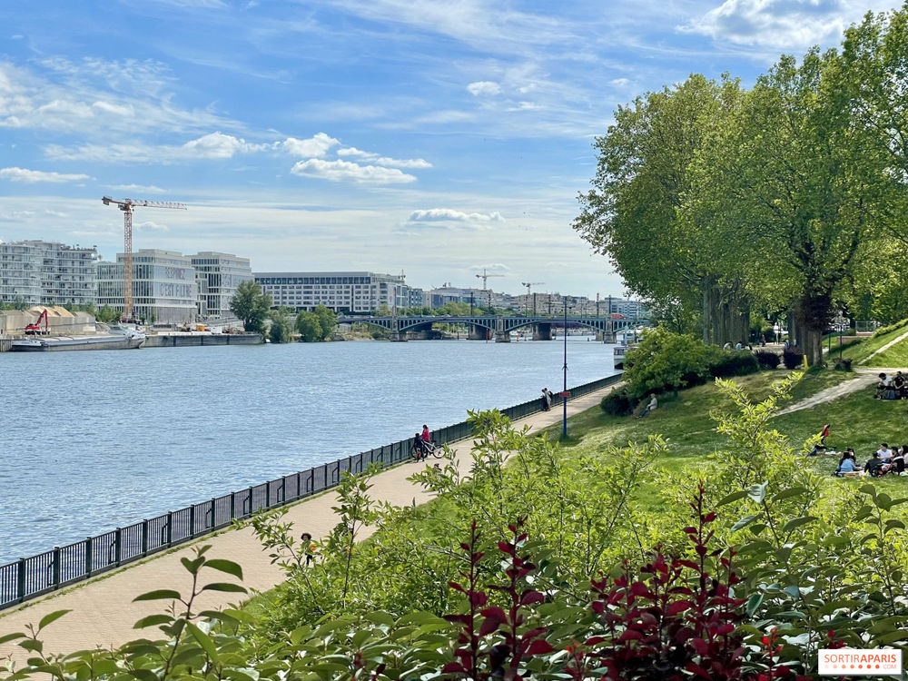 Proche PARIS la défense Studio récent Déficit Foncier
