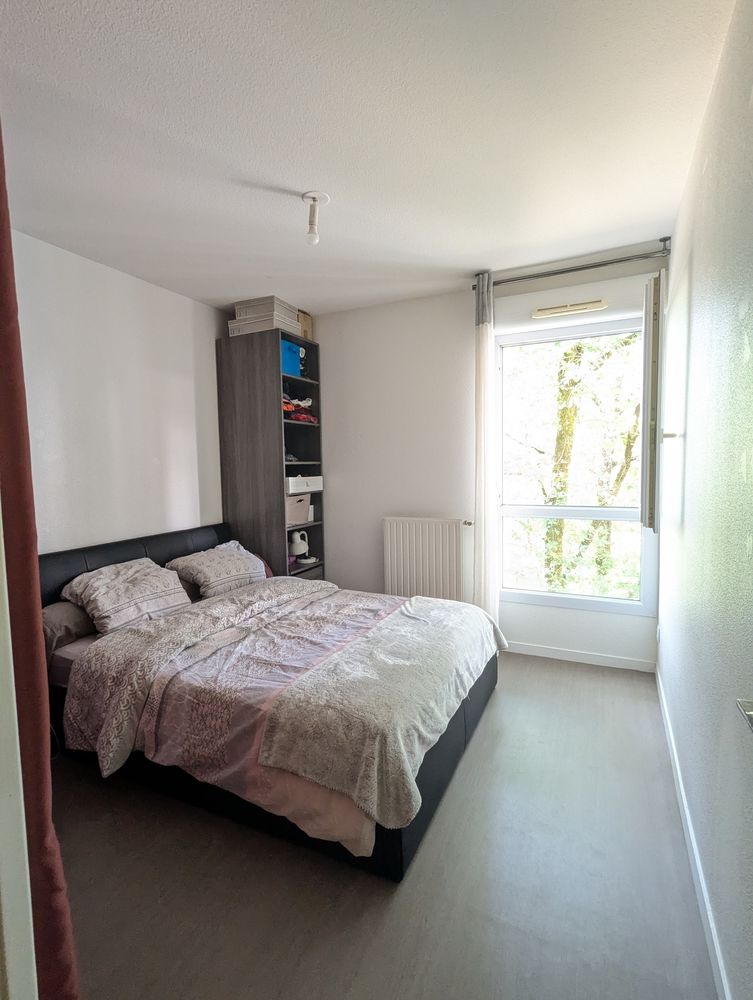PESSAC - Grand T2 de 50 m2 lumineux avec terrasse & vue parc