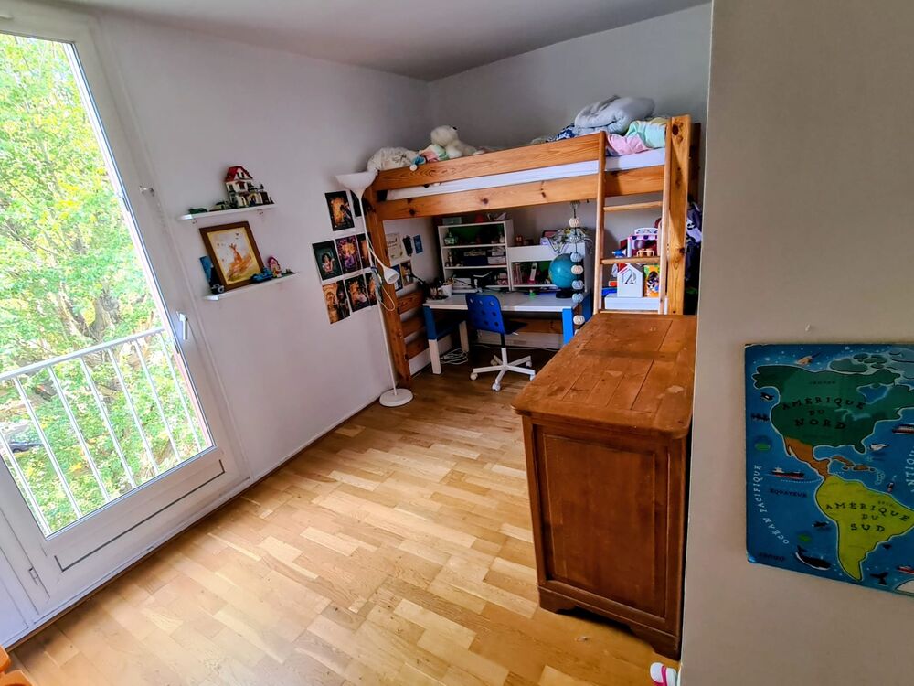 Appartement lumineux de 5 pièces de 81,5 m², dernier étage