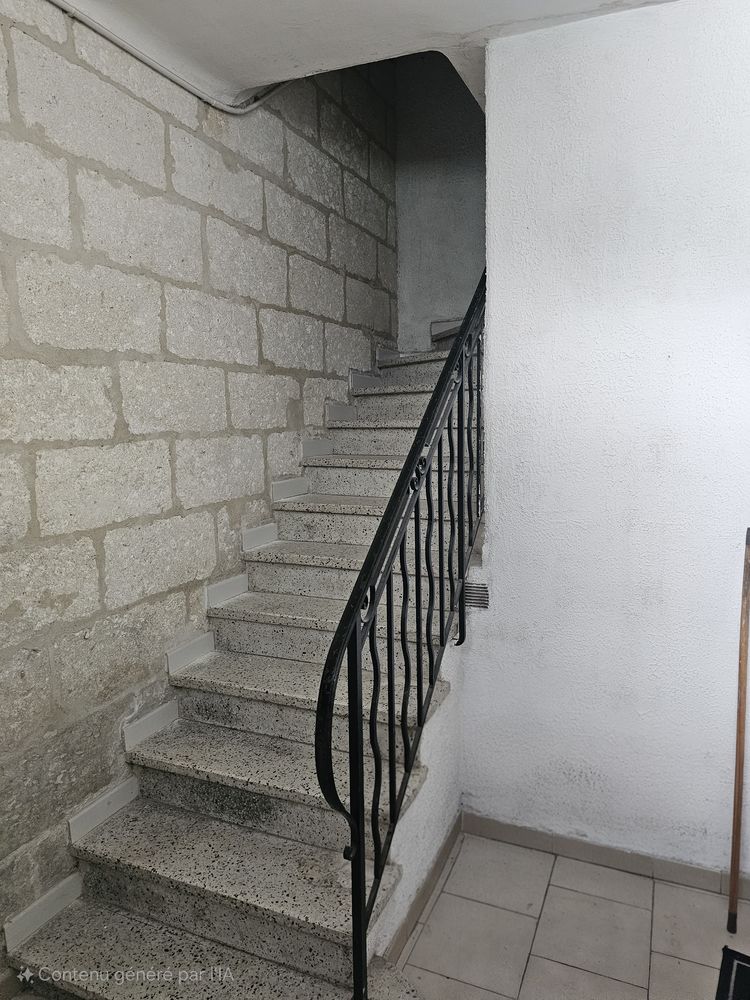 maison de ville dans le centre d avignon