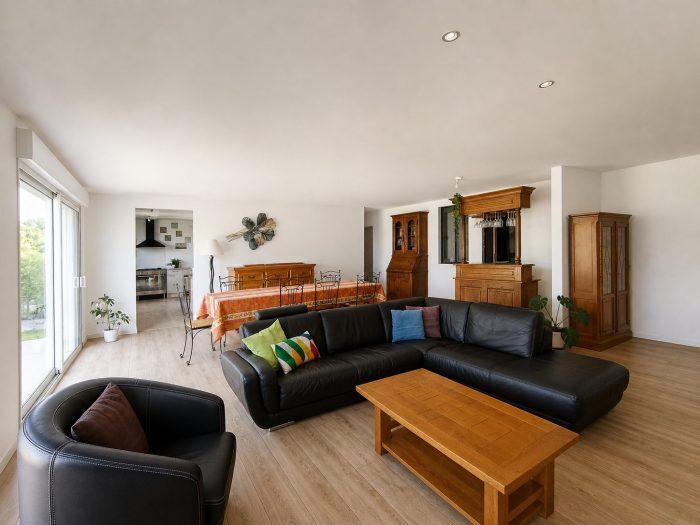 Maison 250 M² sur la commune de Challans 5 chambres
