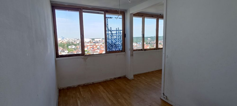 Appartement 2 pièces 40,41 m² à rénover entièrement