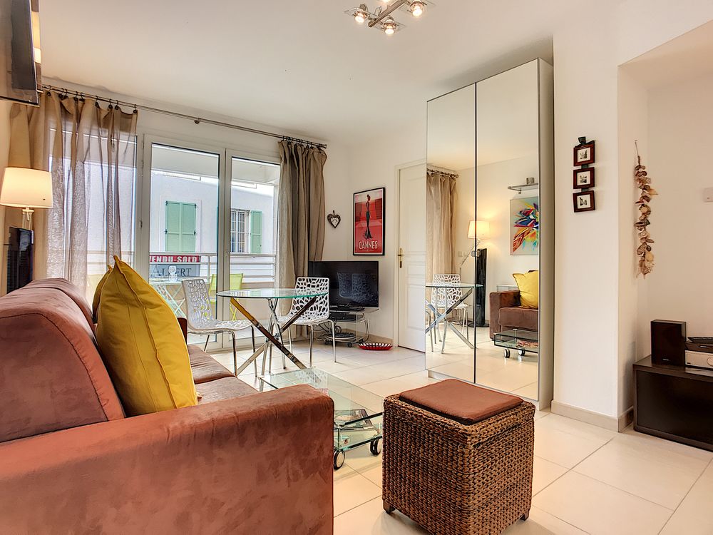 LOCATIONN STUDIO COURTE DUREE