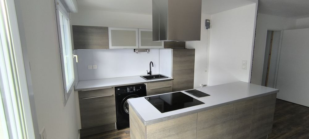 ? T2 BIS RÉNOVÉ DE 52 m² AVEC BALCON ET PARKING