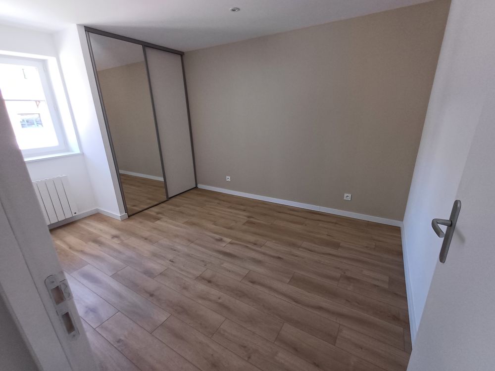 T3 DUPLEX refait récemment centre Village (rue Lamartine)