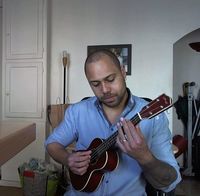   Pro donne cours de guitare et de Ukulélé pour 25€ sur Paris 