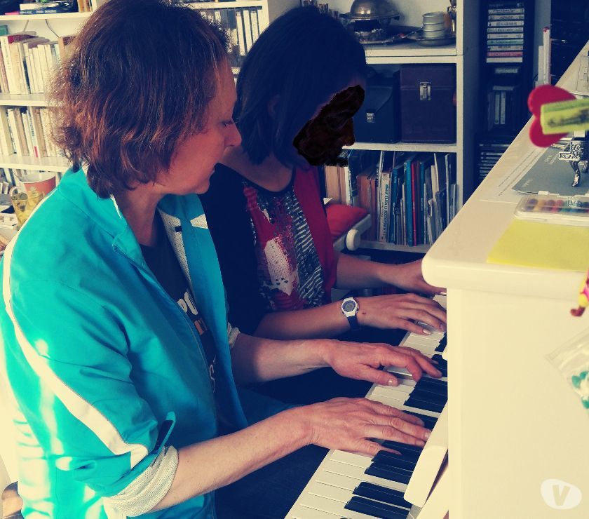 Professeur agr&eacute;&eacute;e ESA donne cours de piano 0 75005 Paris