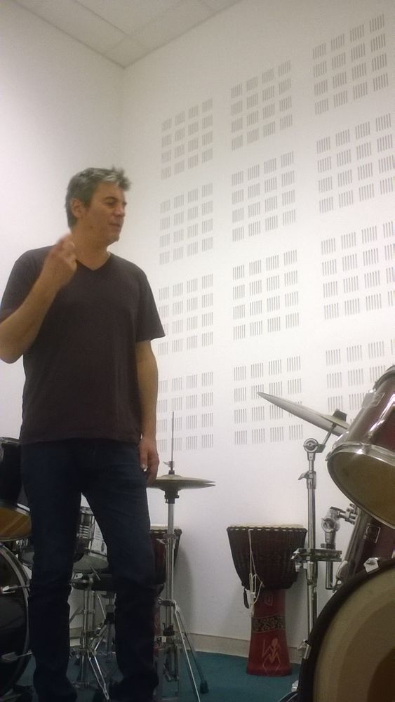 Professeur de batterie donne cours tous niveaux 0 69600 Oullins