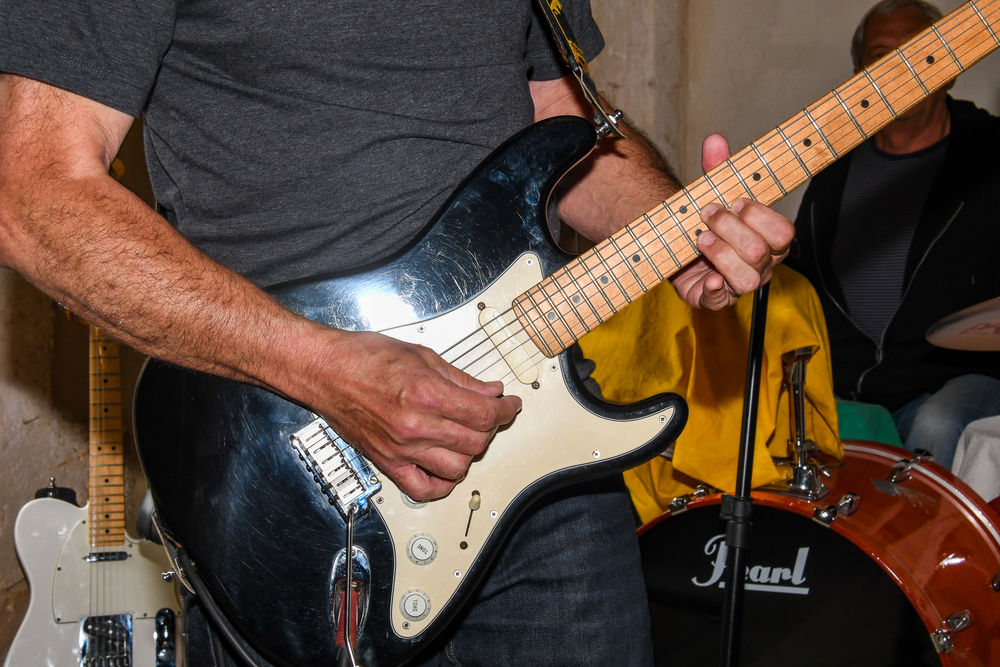 BERGERAC- COURS DE GUITARE- 20�
0 24130 Prigonrieux