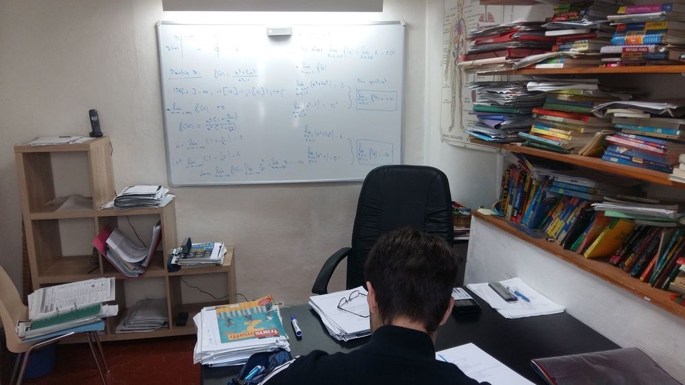 COURS de MATH/ PHYSIQUE-CHIMIE/ FRAN&Ccedil;AIS &agrave; B&Eacute;ZIERS 0 34500 B�ziers