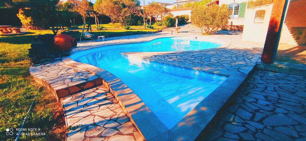 espace piscine priv&eacute;e 0 11700 Douzens