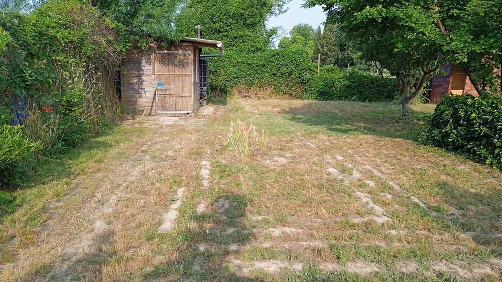 troc : offre terrain de loisir en echange cherche travaux 0 13630 Eyragues