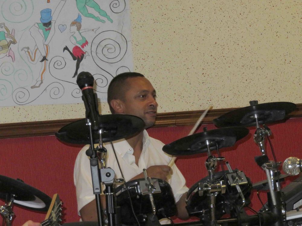 Cours de batterie &agrave; domicile de et par webcam 0 91600 Savigny-sur-orge