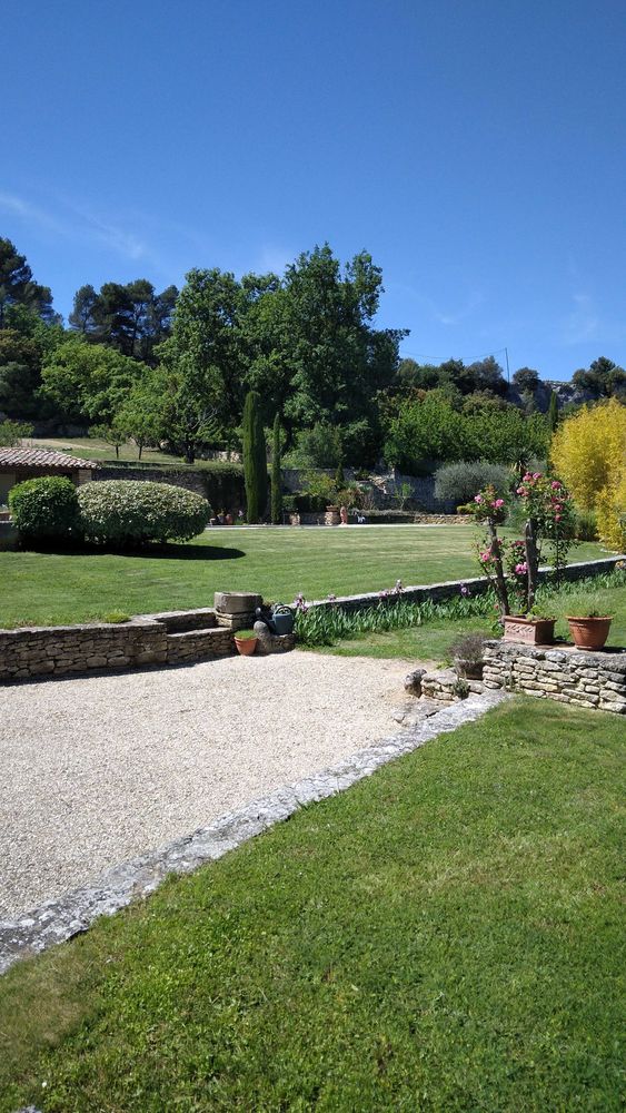 entretien propri&eacute;t&eacute; 18 84740 Velleron