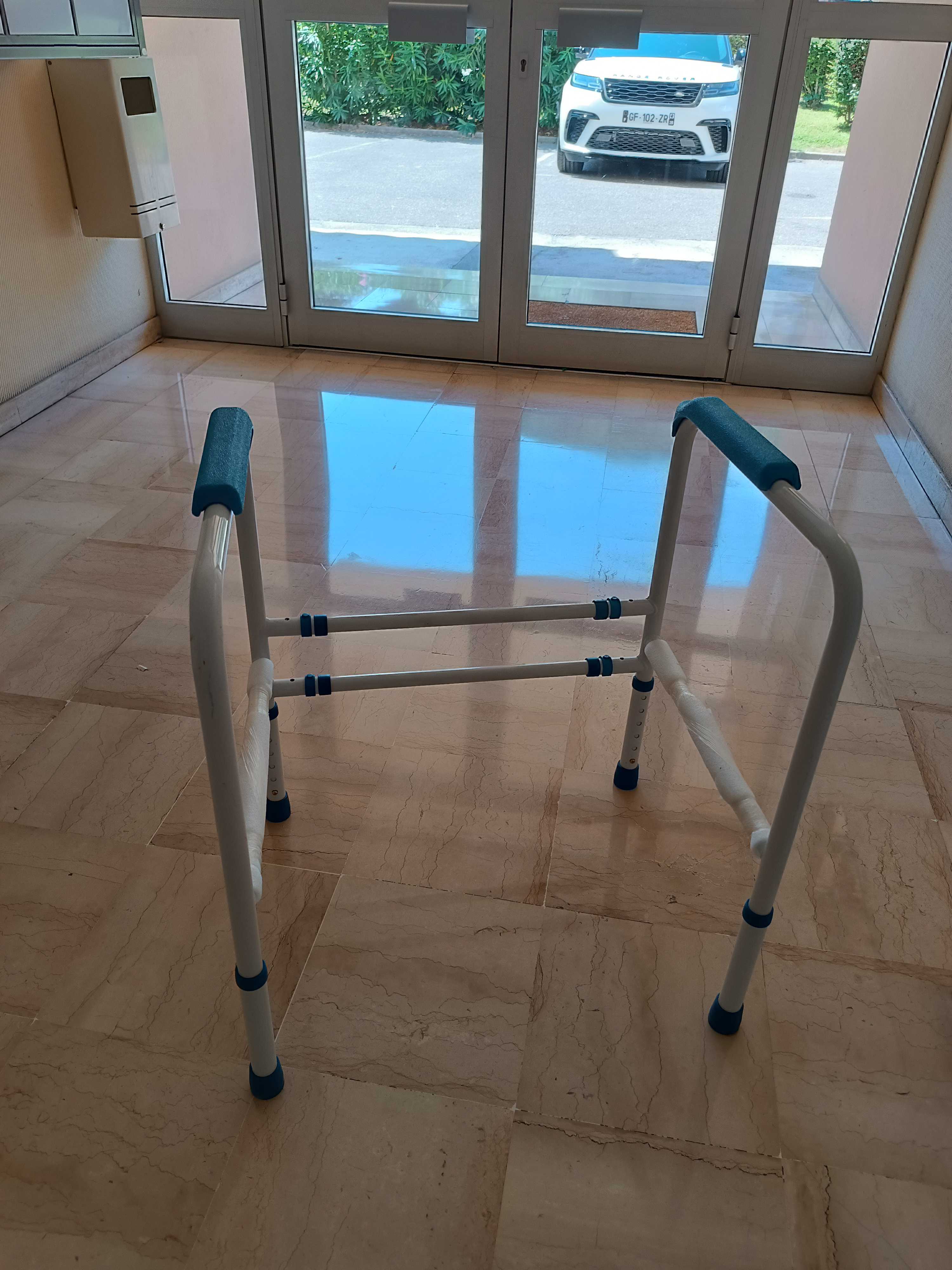 cadre pour marcher 30 06800 Cagnes-sur-mer