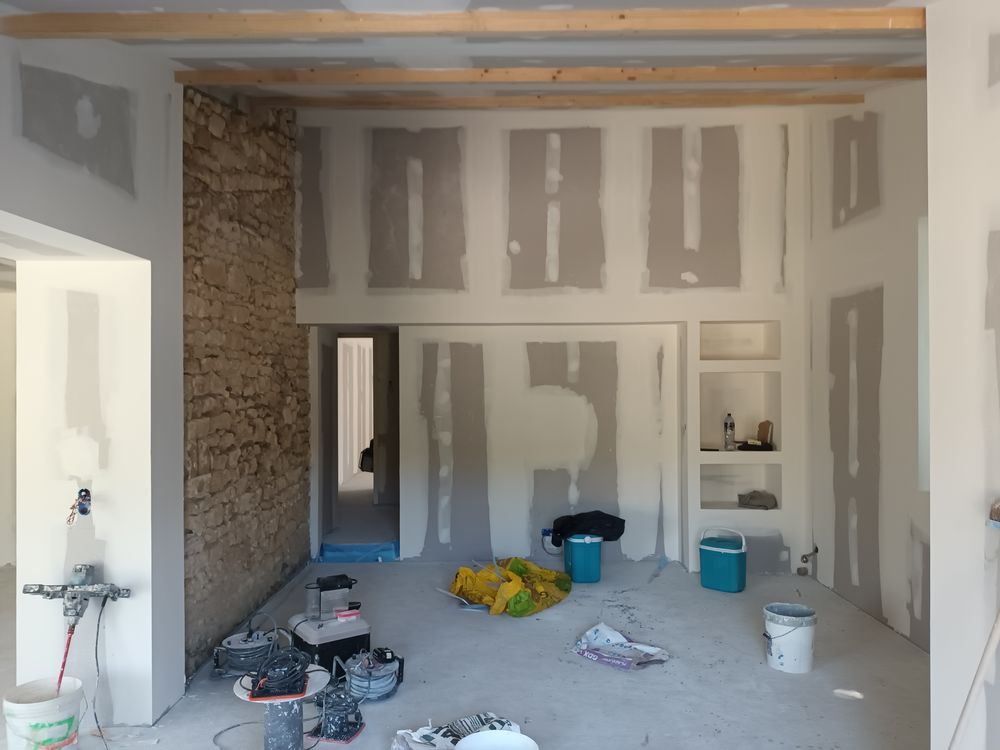 Plaquiste/jointeur/petite ma&ccedil;onnerie/d&eacute;molition 0 17130 Montendre