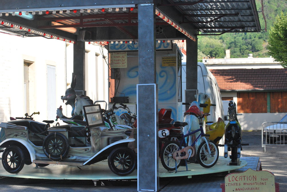 Man&egrave;ge enfants 0 26300 Ch�teauneuf-sur-is�re