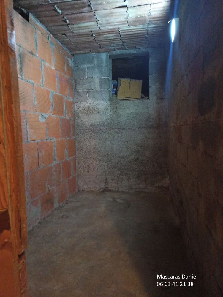 Cave 4 m&sup2; (9/10 m3), facile d'acc&egrave;s lumi&egrave;re sol dur bon &eacute;tat 0 31100 Toulouse