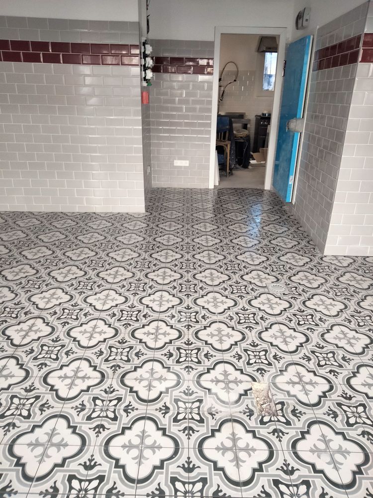 Travaux ma&ccedil;onnerie carrelage 0 06130 Grasse