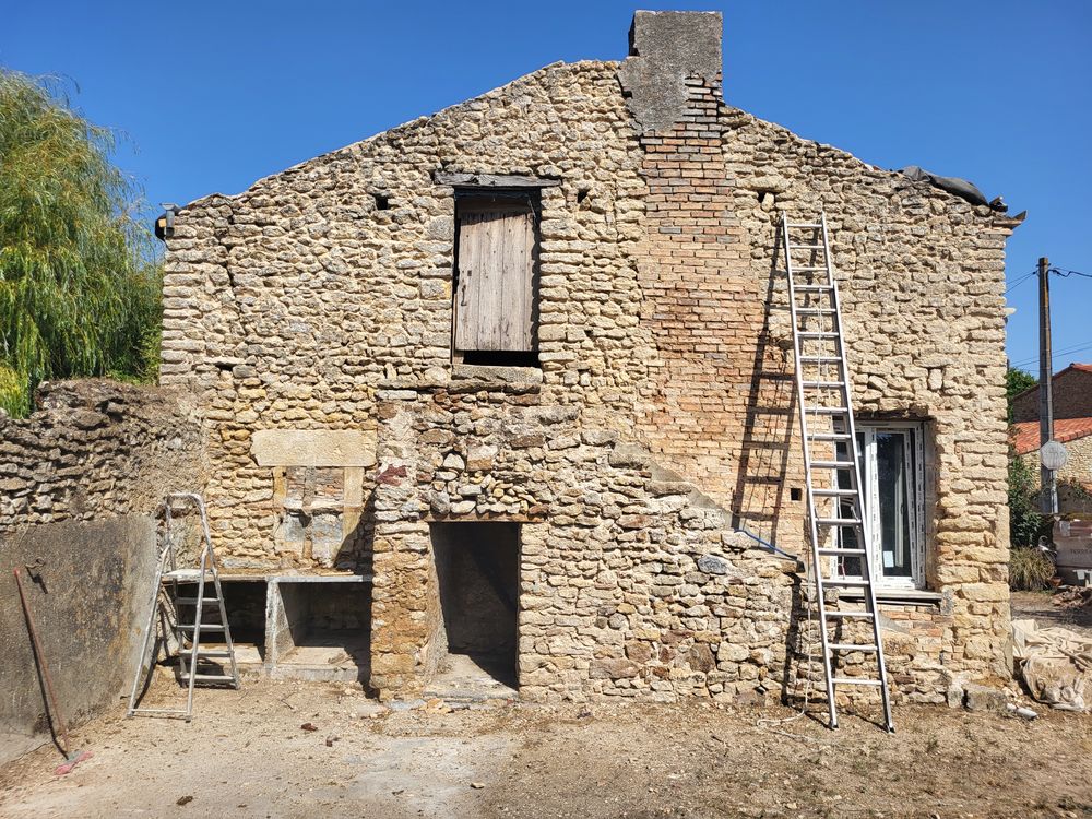 facade a rejointer bross&eacute; 0 79600 Airvault