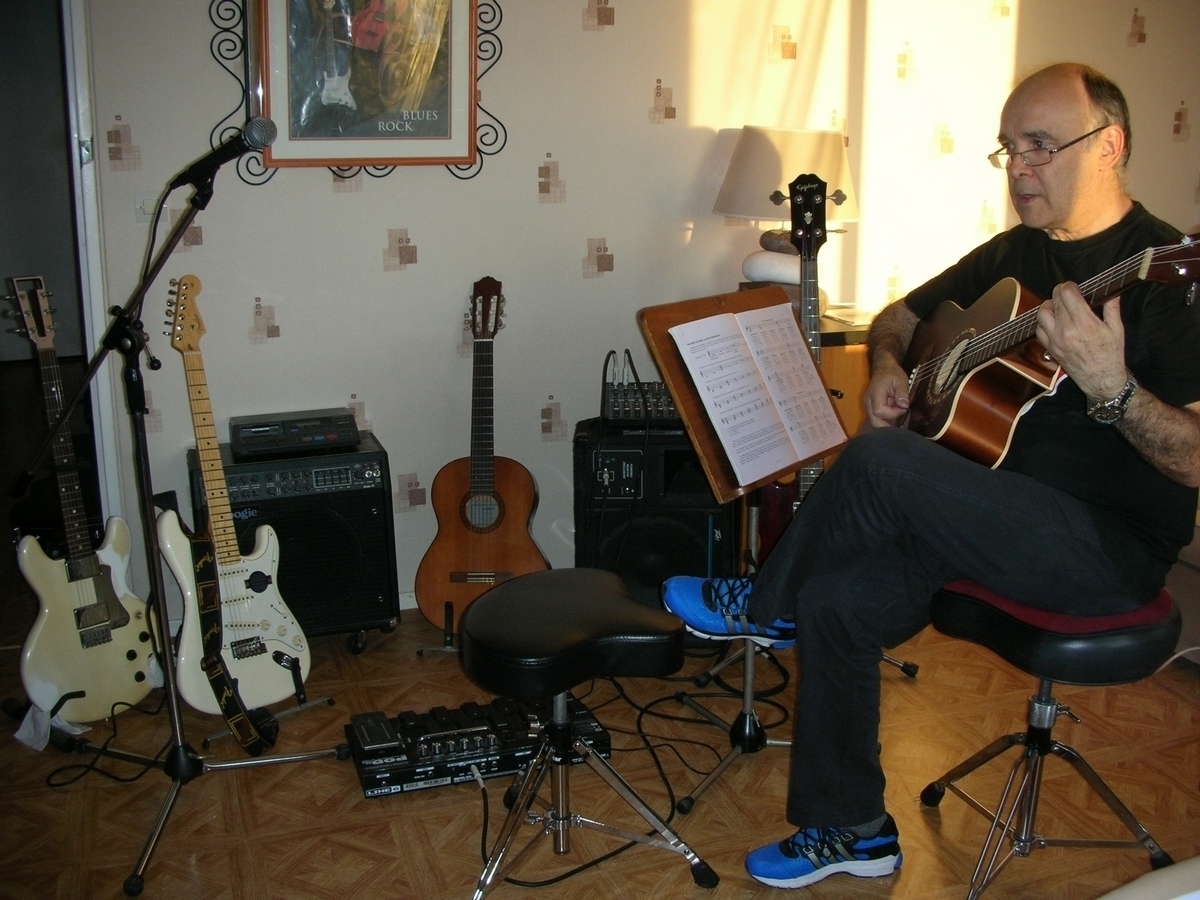 Cours de guitare en Essonne pour d&eacute;butants motiv&eacute;s
0 91160 Champlan