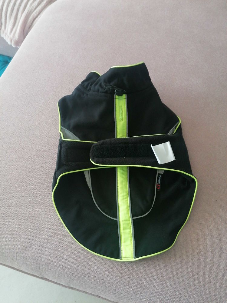 manteau  reflechisant. 0 62179 Hervelinghen