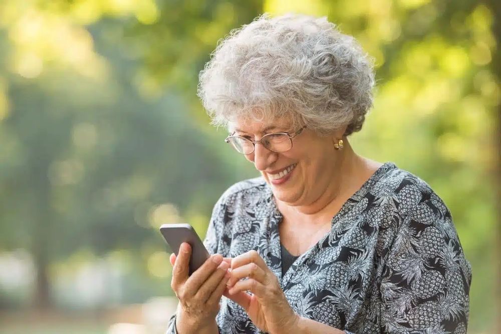 Cours t&eacute;l&eacute;phone et num&eacute;rique pour seniors - 06 0 06210 Mandelieu-la-napoule