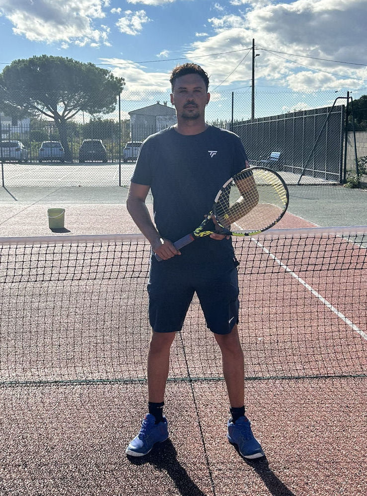 Professeur de tennis Dipl&ocirc;m&eacute; d'Etat 0 30000 N�mes