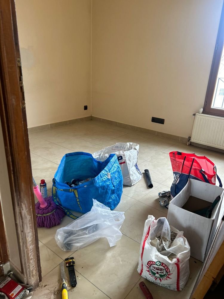 Nettoyage, m&eacute;nage Travaux, peinture , r&eacute;novation 0 92320 Ch�tillon