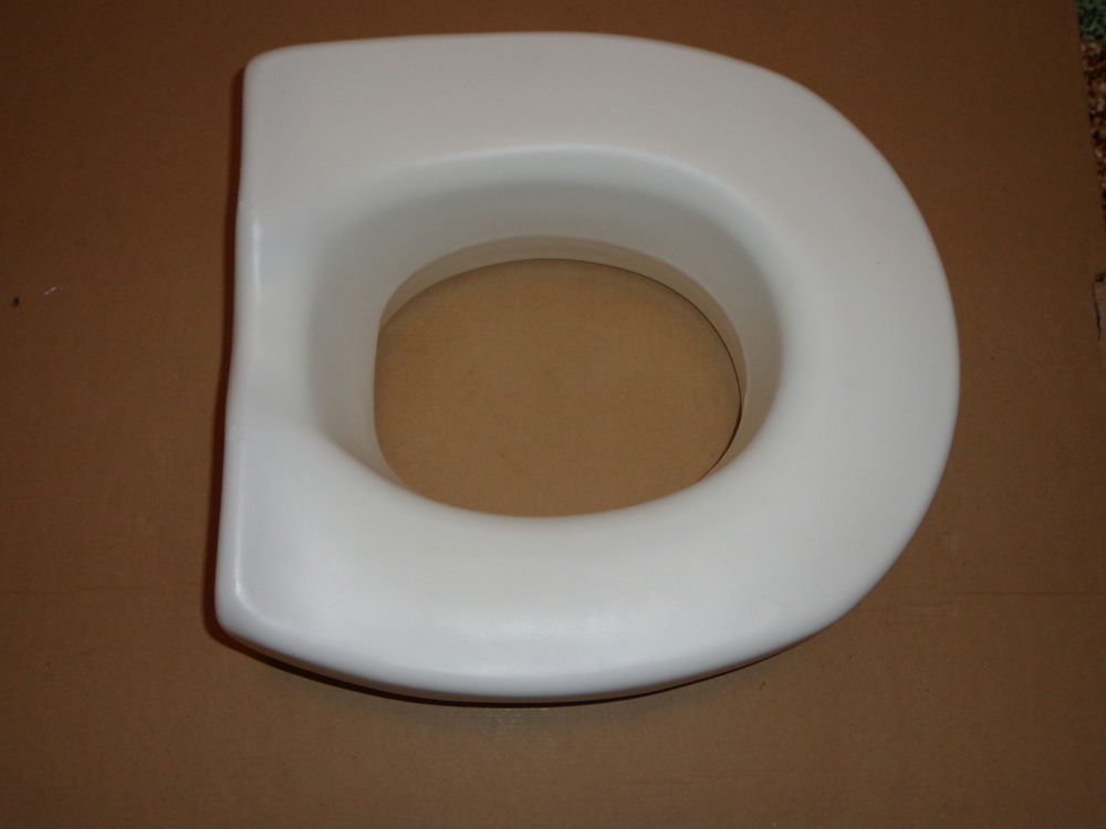 R&eacute;hausseur  de TOILLETTE  SANDART 0 34400 Saint-christol