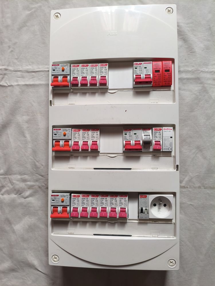 Electricien 0 34320 Roujan