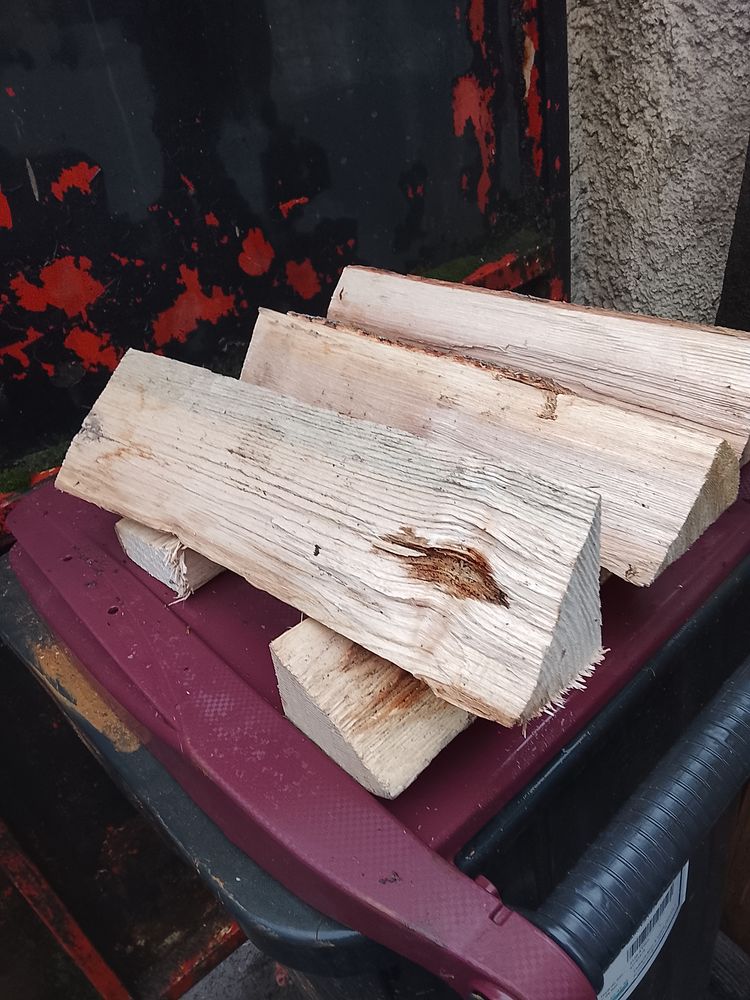 Bois hyper fendu de qualit&eacute; ...20� 0 93250 Villemomble