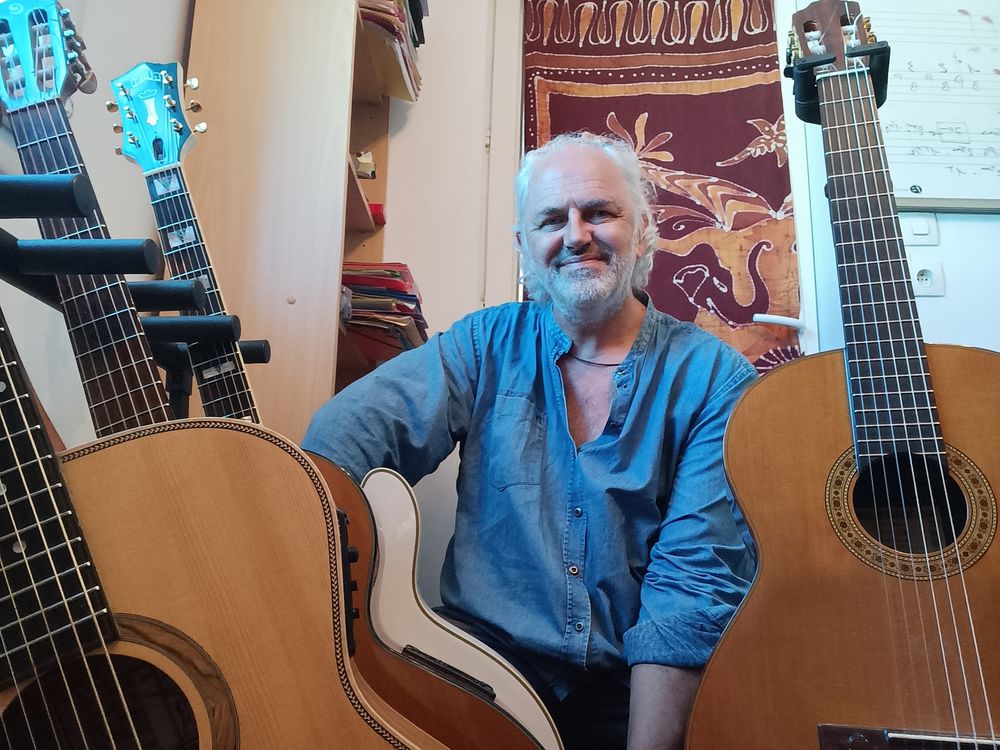 Cours de guitare pour d&eacute;butants. 0 29300 Tr�m�ven