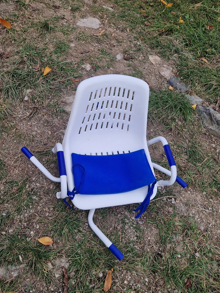 Chaise de bain m&eacute;dical 0 07000 Saint-julien-en-saint-alban