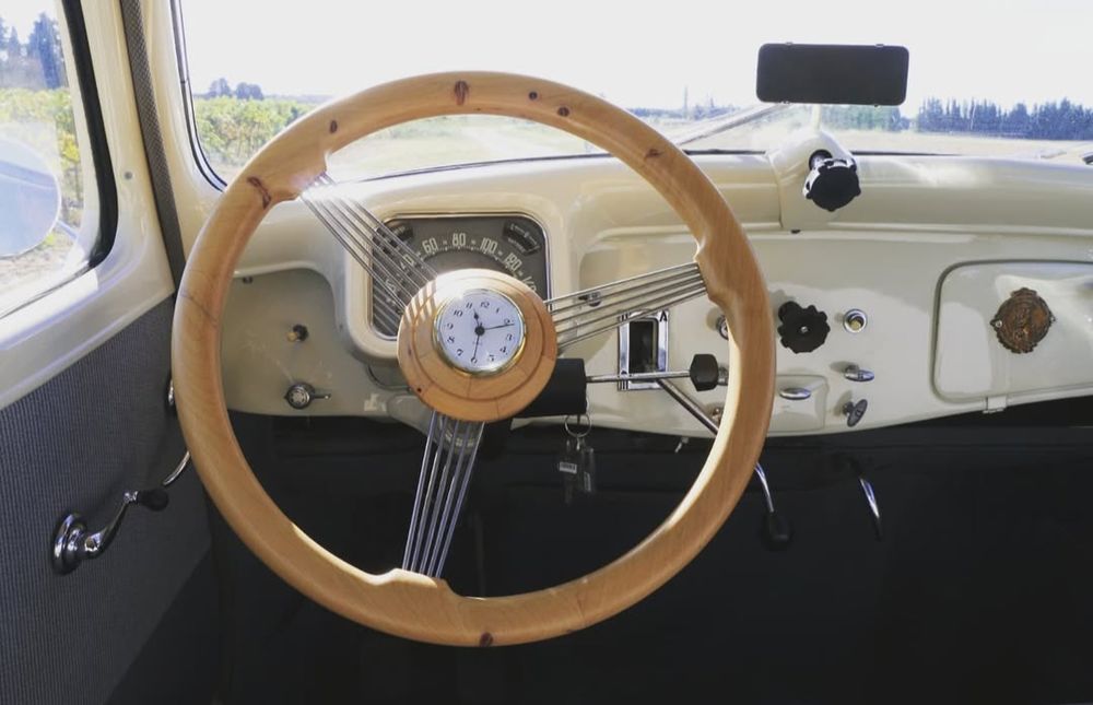 Citro&euml;n Traction de 1951 avec chauffeur priv&eacute; 0 84000 Avignon