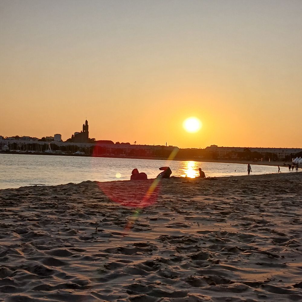 Homme metis,aide de vie,garde de nuit 0 17200 Royan