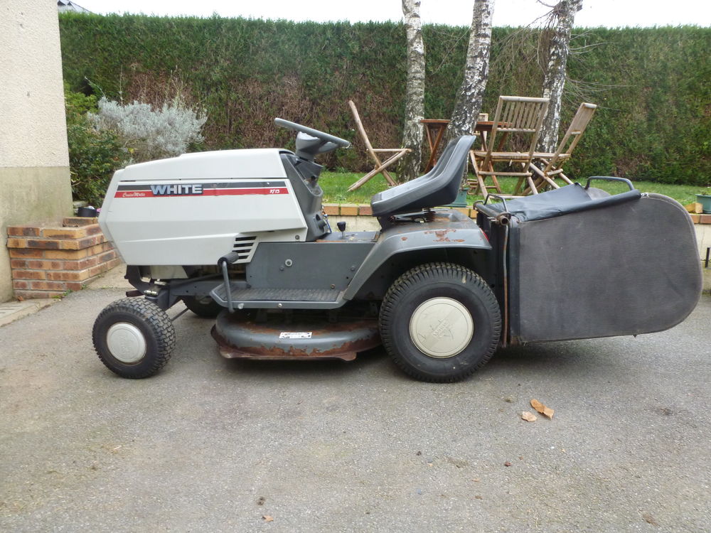 PRESTATION  TONTE AVEC TRACTEUR TONDEUSE 0 35220 Ch�teaubourg