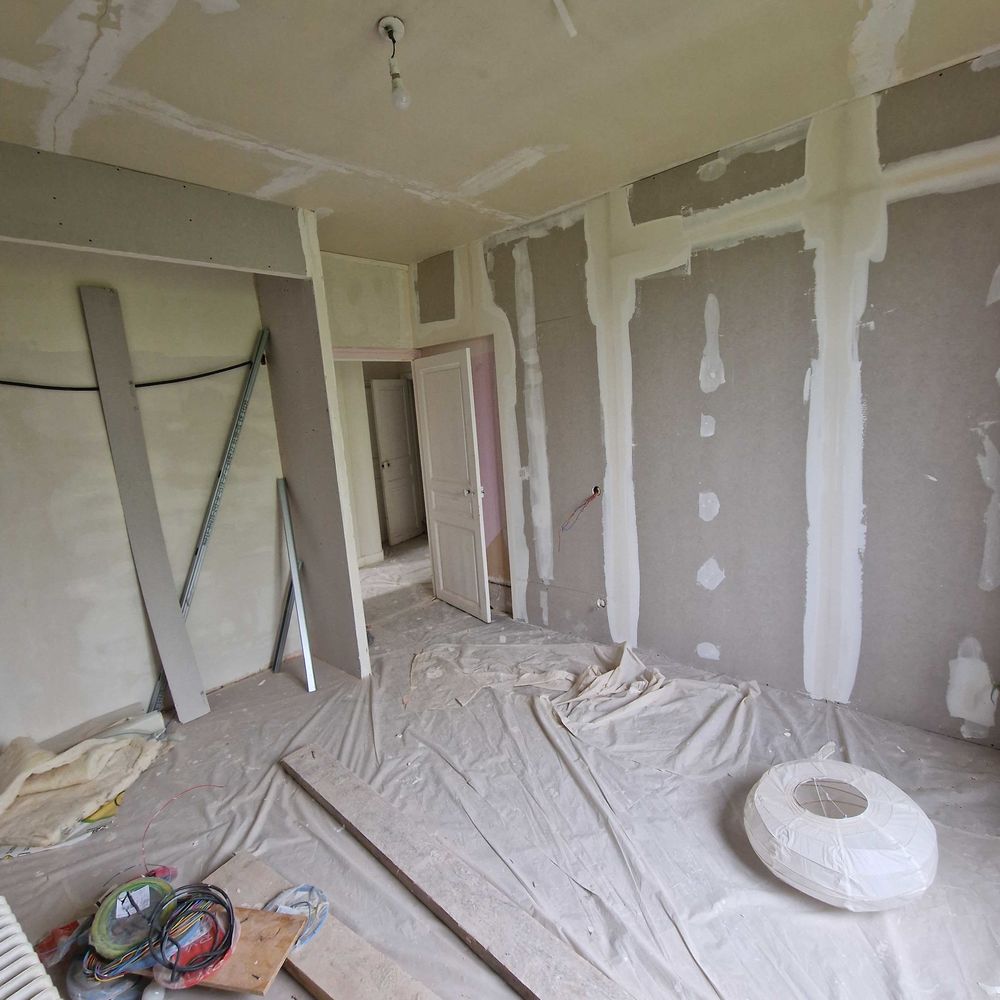 plaquiste peintre 0 80700 Roye