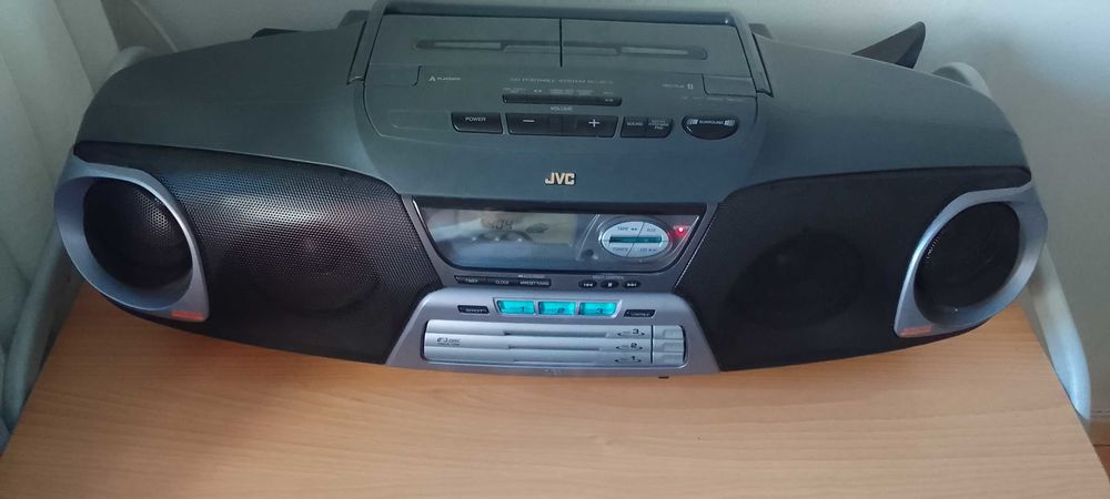 Radio cassette cd 0 75018 Paris