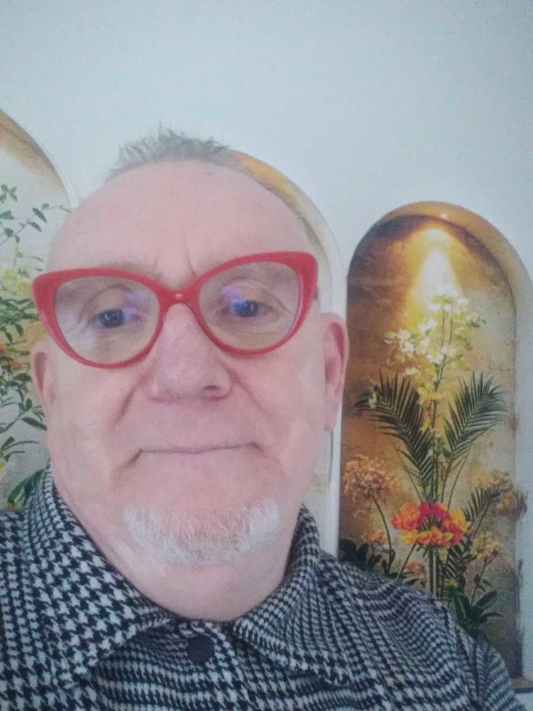 Ecrivain public 0 13008 Marseille