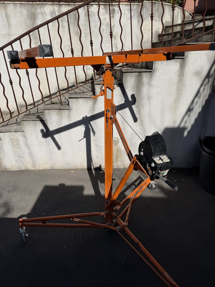 LEVE PLAQUES 0 83600 Les adrets-de-l'est�rel