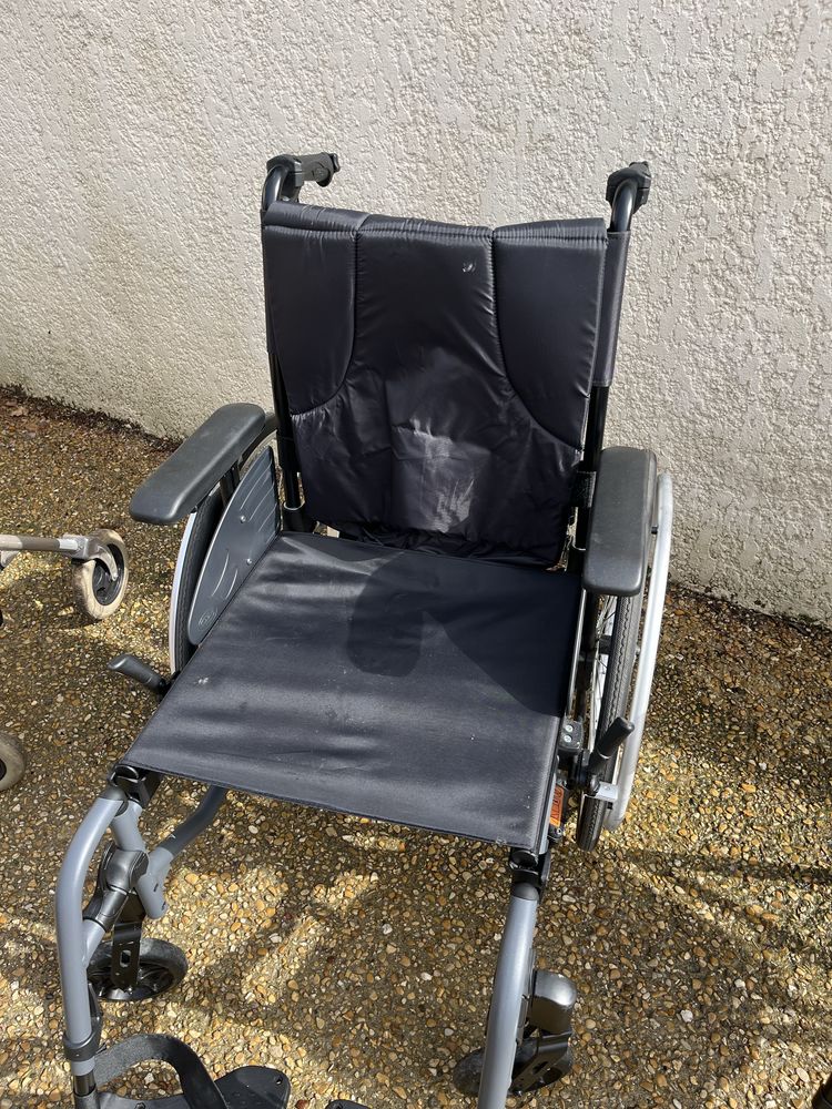 Fauteuil roulant manuel 0 78520 Limay