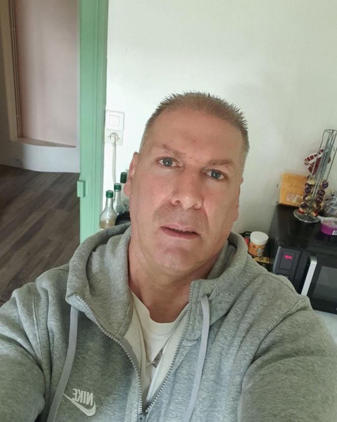 Je recherche une aide &agrave; domicile 
Contacter moi merci 0 25400 Audincourt