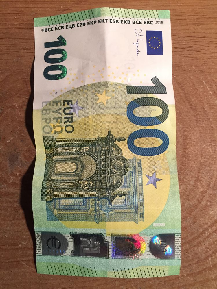 /PAUSSE DES TATOUAGES INDOLORES a votre Domicile Bureaux 0 74570 Filli�re