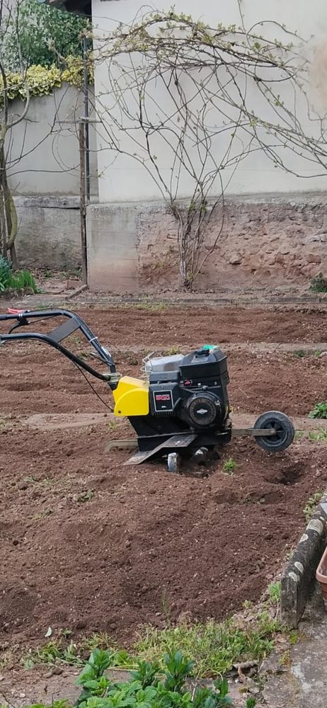 Terrain &agrave; retourner avec un motoculteur 0 67150 Erstein