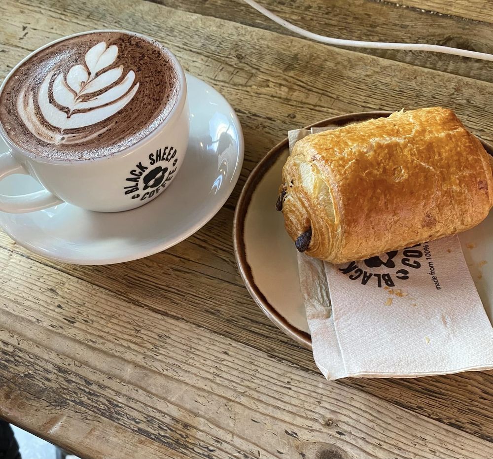 Concierge ou Gardienne d'immeuble contre gratuit&eacute; loyer 0 13006 Marseille